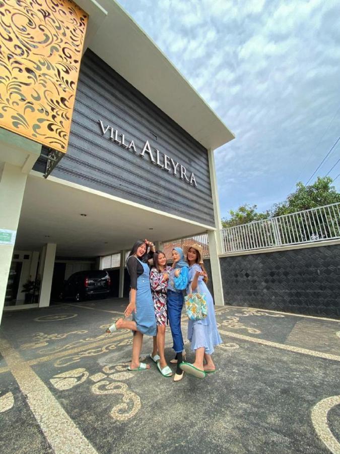Aleyra Hotel And Villa'S Garut Extérieur photo