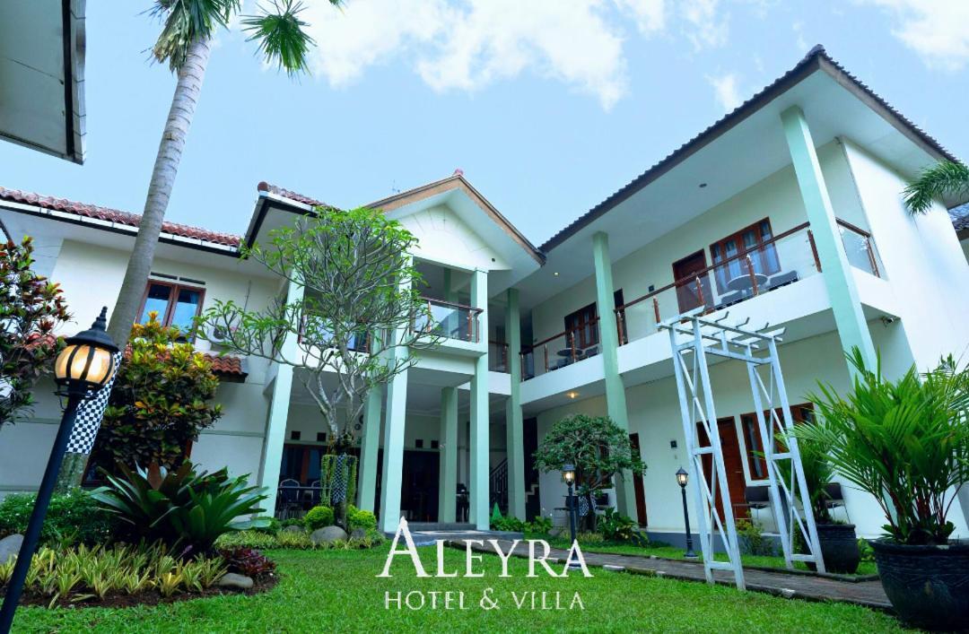 Aleyra Hotel And Villa'S Garut Extérieur photo
