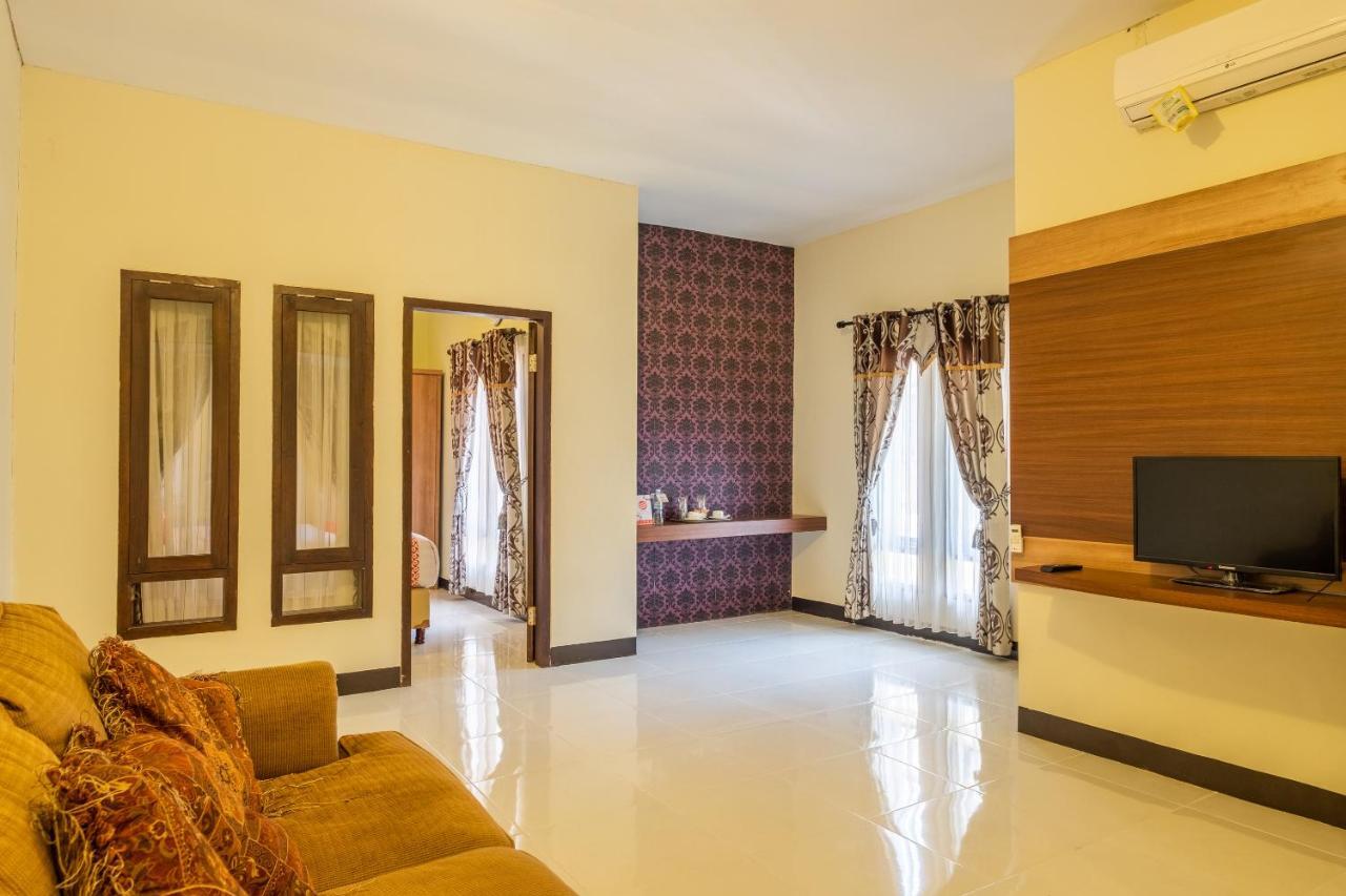 Aleyra Hotel And Villa'S Garut Extérieur photo